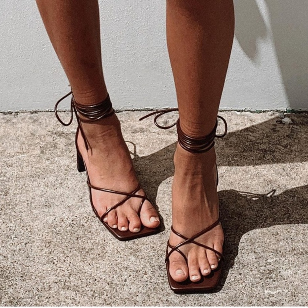 Princess Polly Calilie Heels in brown | US 7